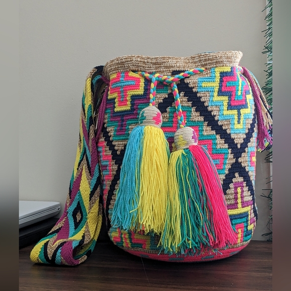 Wayuu Tribe Handbags - New Collection/ Authentic Wayuu bag/ Neon crosses/ Handmade women's bag/ Size L.